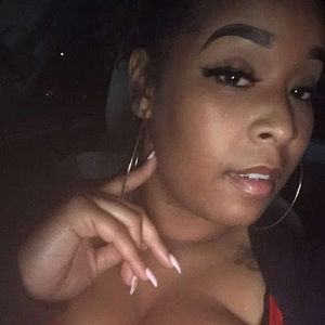 Meet your Posher, Janecia